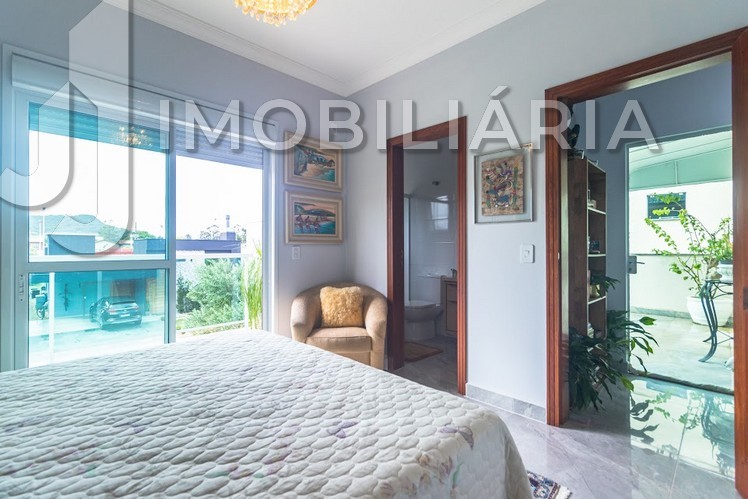 Casa Residencial para venda no Sao Joao do Rio Vermelho em Florianopolis com 375m² por R$ 2.175.000,00