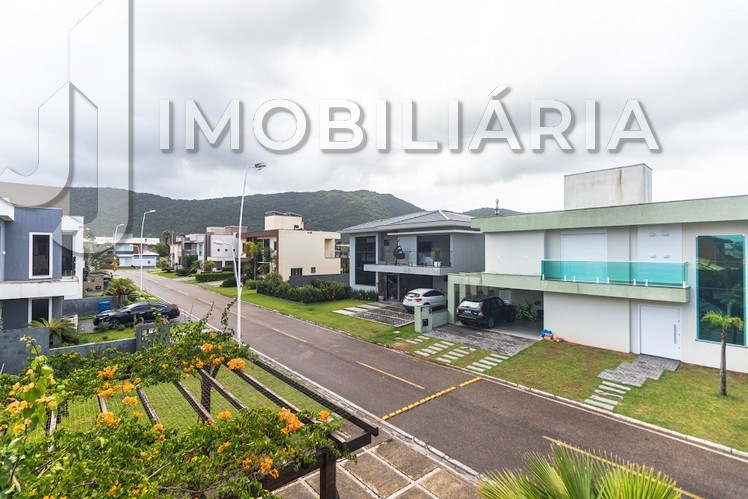 Casa Residencial para venda no Sao Joao do Rio Vermelho em Florianopolis com 375m² por R$ 2.175.000,00