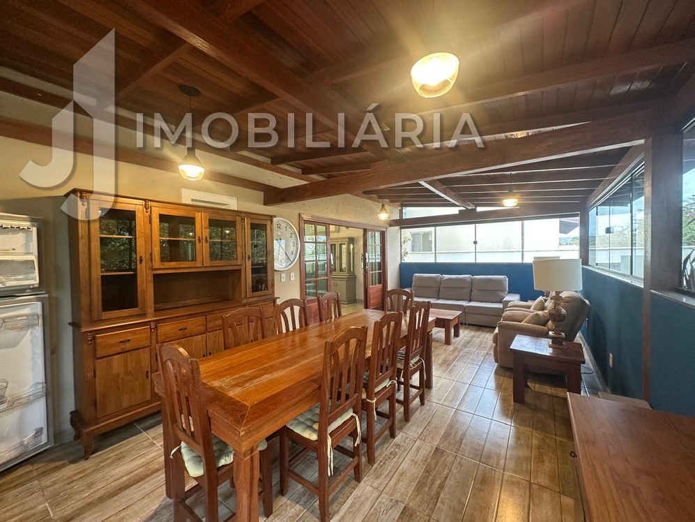 Casa Residencial para venda no Sao Joao do Rio Vermelho em Florianopolis com 375m² por R$ 1.700.000,00