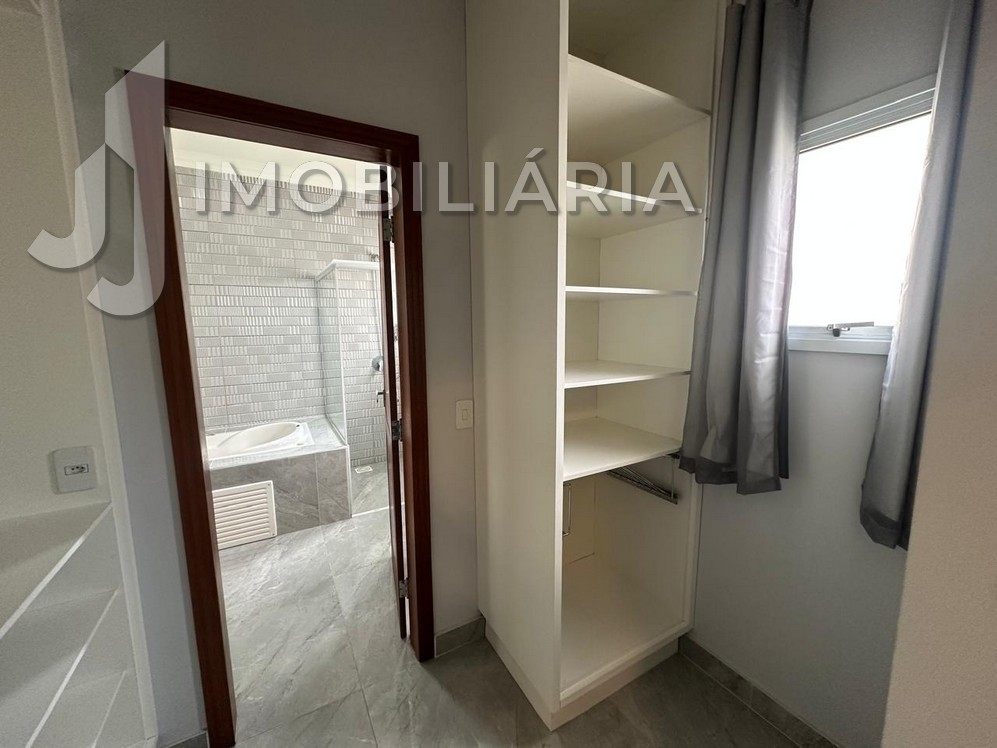 Casa Residencial para venda no Sao Joao do Rio Vermelho em Florianopolis com 375m² por R$ 1.700.000,00