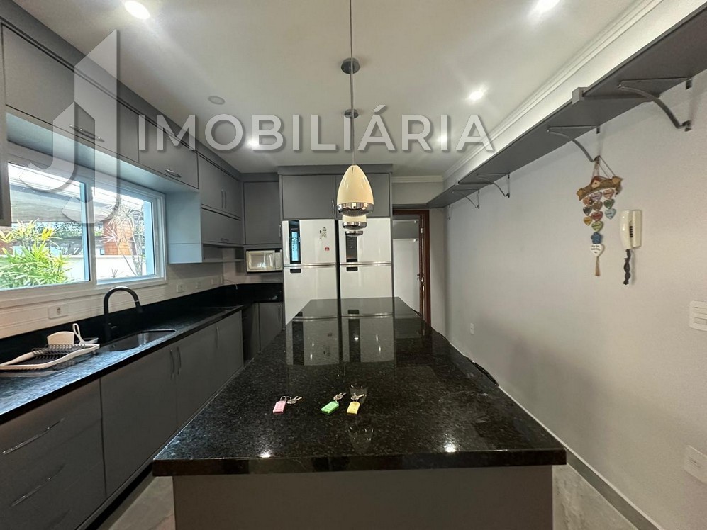 Casa Residencial para venda no Sao Joao do Rio Vermelho em Florianopolis com 375m² por R$ 1.700.000,00