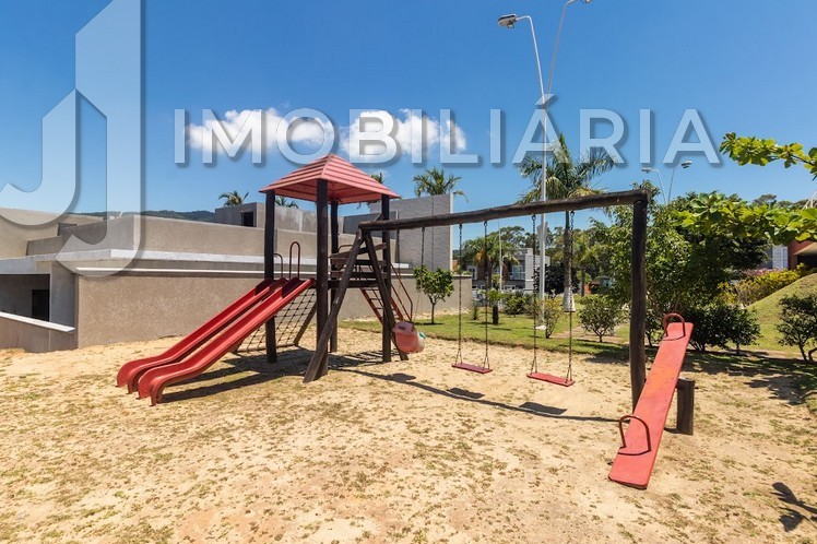Casa Residencial para venda no Sao Joao do Rio Vermelho em Florianopolis com 375m² por R$ 1.700.000,00