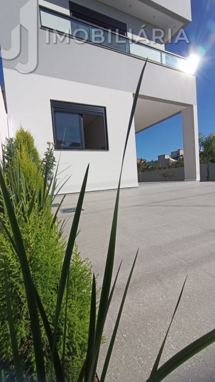 Casa Residencial para venda no Ingleses do Rio Vermelho em Florianopolis com 540m² por R$ 2.200.000,00
