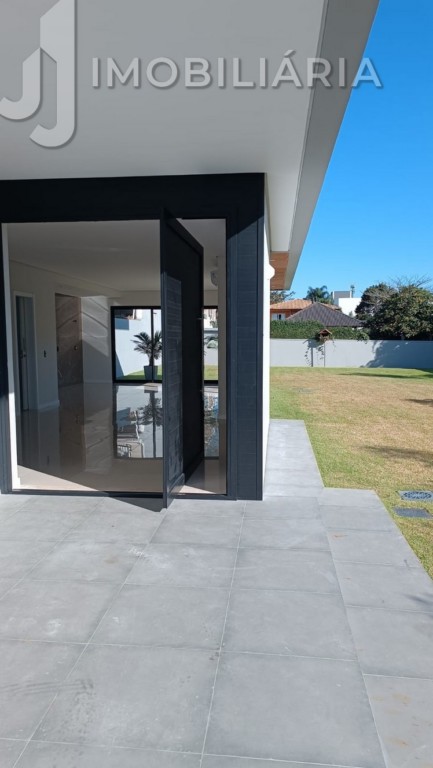 Casa Residencial para venda no Ingleses do Rio Vermelho em Florianopolis com 540m² por R$ 2.200.000,00