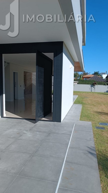 Casa Residencial para venda no Ingleses do Rio Vermelho em Florianopolis com 540m² por R$ 2.200.000,00