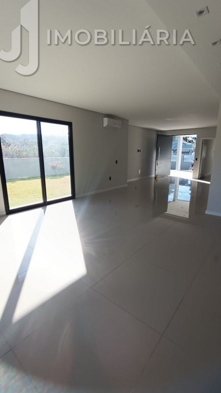 Casa Residencial para venda no Ingleses do Rio Vermelho em Florianopolis com 540m² por R$ 2.200.000,00