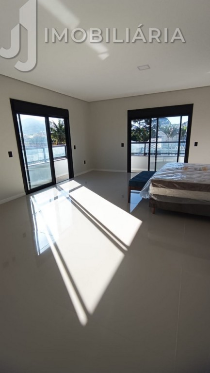 Casa Residencial para venda no Ingleses do Rio Vermelho em Florianopolis com 540m² por R$ 2.200.000,00