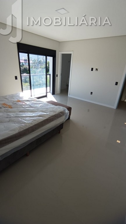 Casa Residencial para venda no Ingleses do Rio Vermelho em Florianopolis com 540m² por R$ 2.200.000,00