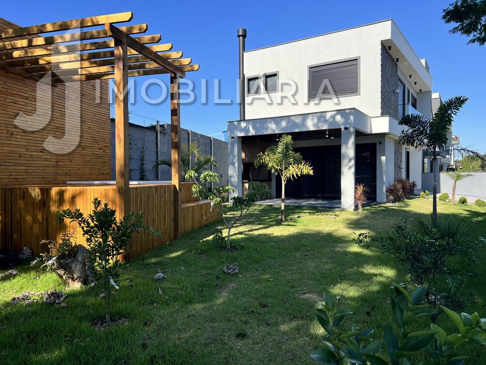 Casa Residencial para venda no Cachoeira do Bom Jesus em Florianopolis com 386,88m² por R$ 1.999.000,00 Casa Residencial para venda no Cachoeira do Bom Jesus em Florianopolis com 386,88m² por R$ 1.999.000,00