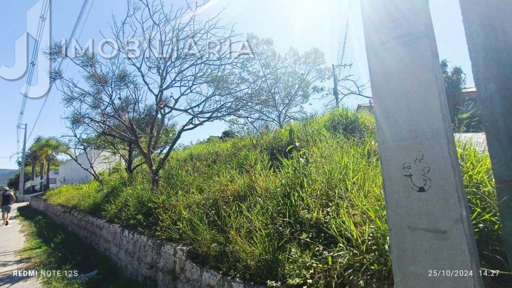 Terreno para venda no Sao Joao do Rio Vermelho em Florianopolis com 400m² por R$ 1.000.000,00