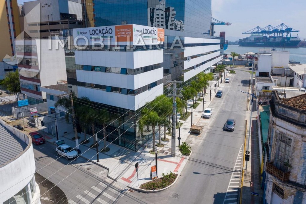 Cjto Comercial_sala para venda no Centro em Itajai com 107,02m² por R$ 2.000.000,00 Cjto Comercial_sala para venda no Centro em Itajai com 107,02m² por R$ 2.000.000,00