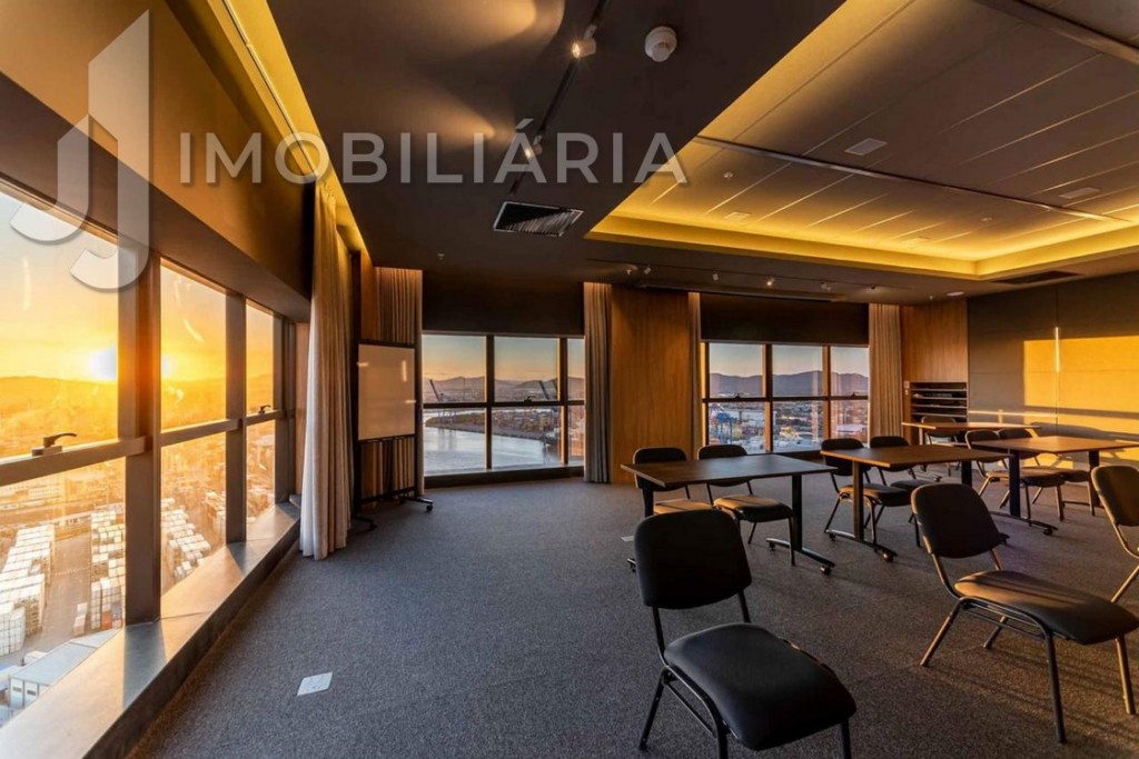 Cjto Comercial_sala para venda no Centro em Itajai com 107,02m² por R$ 2.000.000,00 Cjto Comercial_sala para venda no Centro em Itajai com 107,02m² por R$ 2.000.000,00