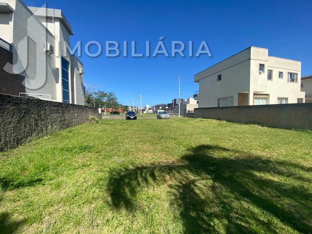 Terreno para venda no Sao Joao do Rio Vermelho em Florianopolis com 375m² por R$ 440.000,00