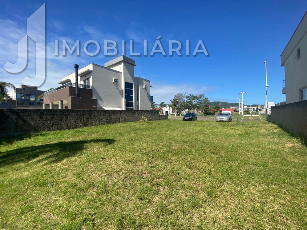 Terreno para venda no Sao Joao do Rio Vermelho em Florianopolis com 375m² por R$ 440.000,00
