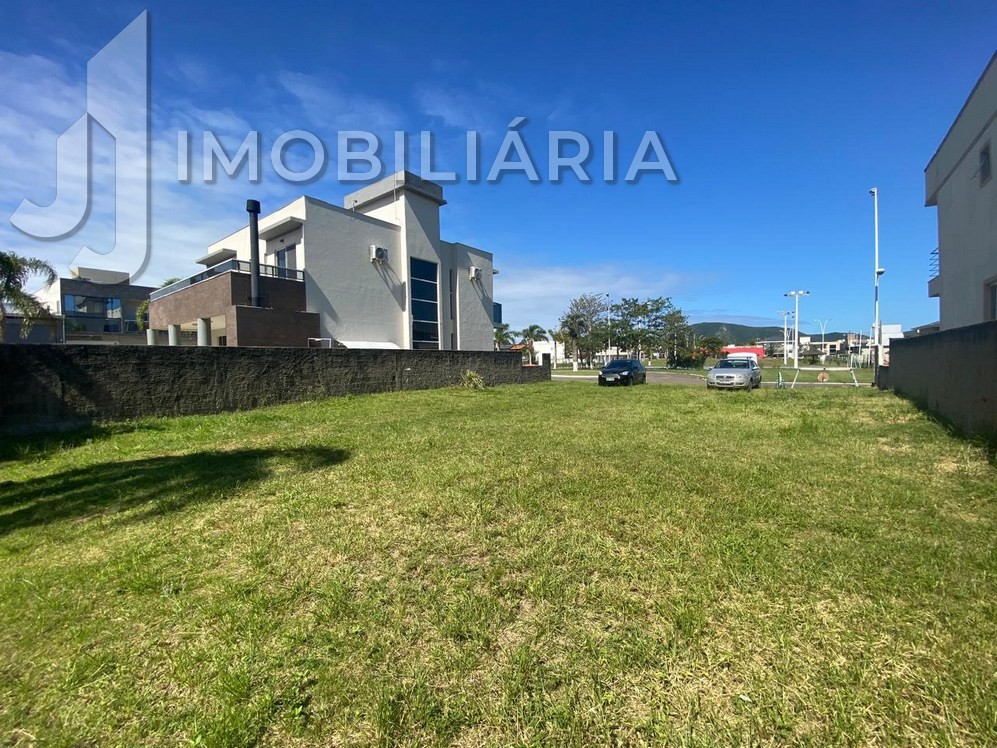 Terreno para venda no Sao Joao do Rio Vermelho em Florianopolis com 375m² por R$ 440.000,00