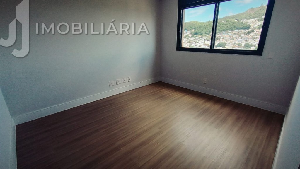 Apartamento para venda no Agronomica em Florianopolis com 220,92m² por R$ 2.103.000,00