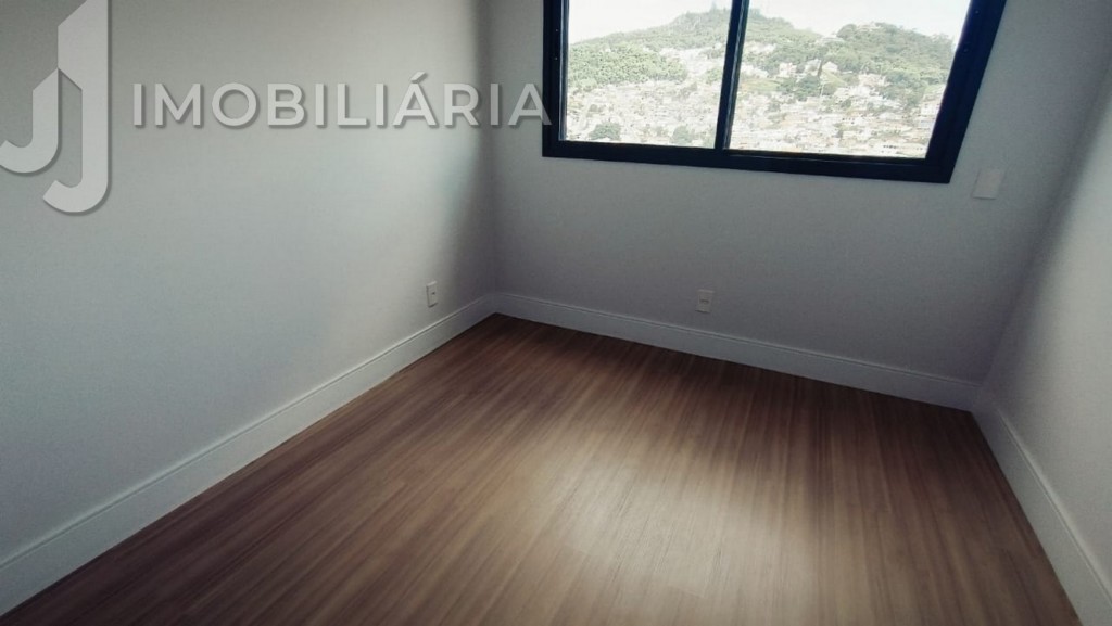 Apartamento para venda no Agronomica em Florianopolis com 220,92m² por R$ 2.103.000,00