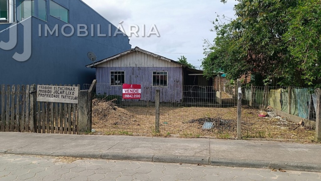 Terreno para venda no Sao Joao do Rio Vermelho em Florianopolis com 360m² por R$ 352.000,00