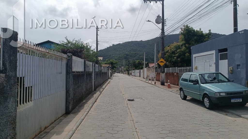 Terreno para venda no Sao Joao do Rio Vermelho em Florianopolis com 360m² por R$ 352.000,00