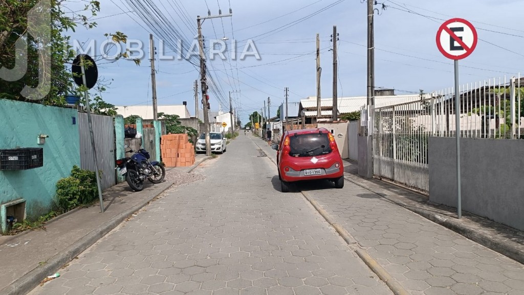 Terreno para venda no Sao Joao do Rio Vermelho em Florianopolis com 360m² por R$ 352.000,00