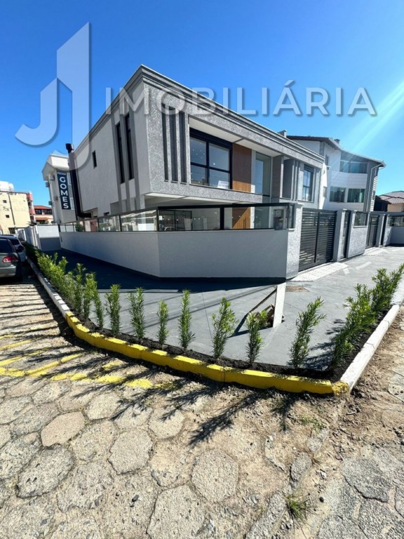 Casa Residencial para venda no Ingleses do Rio Vermelho em Florianopolis com 208m² por R$ 1.060.000,00 Casa Residencial para venda no Ingleses do Rio Vermelho em Florianopolis com 208m² por R$ 1.060.000,00