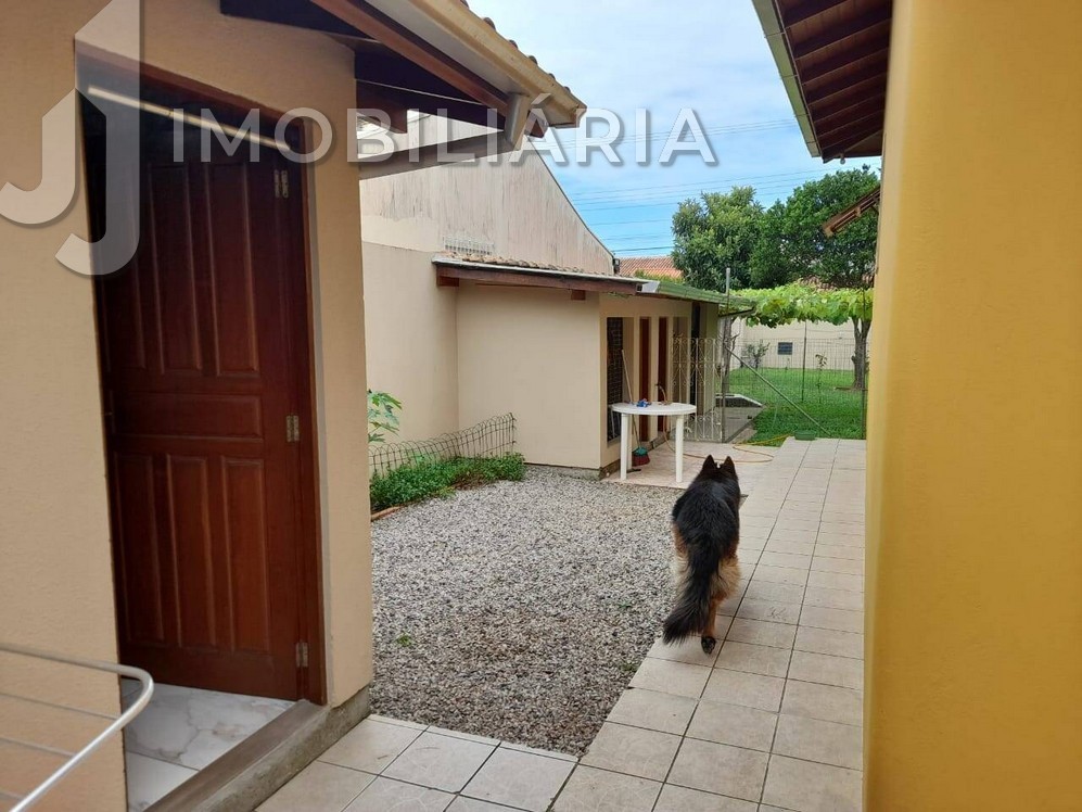 Casa Residencial para venda no Sao Joao do Rio Vermelho em Florianopolis com 450m² por R$ 950.000,00 Casa Residencial para venda no Sao Joao do Rio Vermelho em Florianopolis com 450m² por R$ 950.000,00