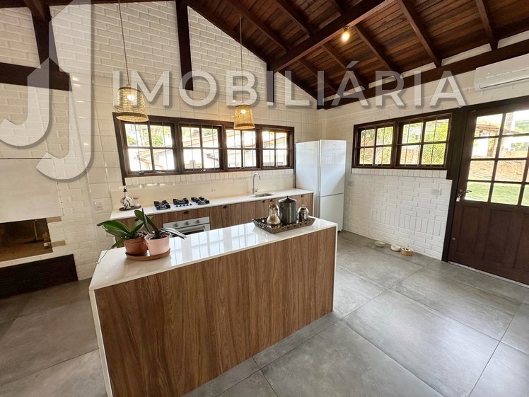 Casa Residencial para venda no Ingleses do Rio Vermelho em Florianopolis com 840m² por R$ 1.390.000,00
