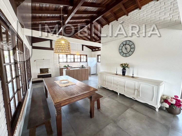 Casa Residencial para venda no Ingleses do Rio Vermelho em Florianopolis com 840m² por R$ 1.390.000,00