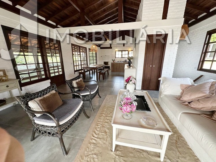 Casa Residencial para venda no Ingleses do Rio Vermelho em Florianopolis com 840m² por R$ 1.390.000,00