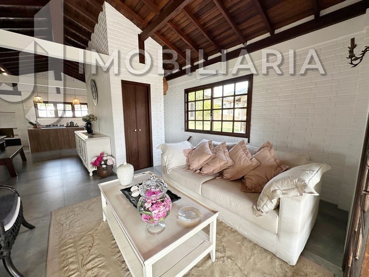 Casa Residencial para venda no Ingleses do Rio Vermelho em Florianopolis com 840m² por R$ 1.390.000,00