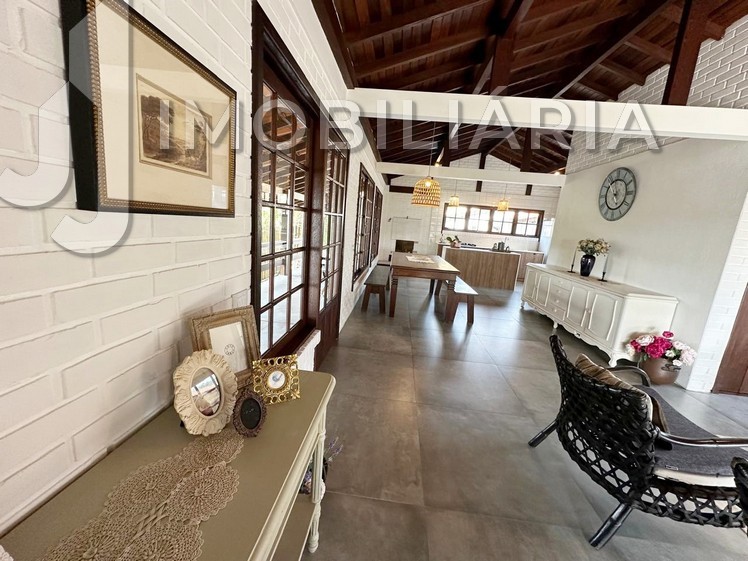 Casa Residencial para venda no Ingleses do Rio Vermelho em Florianopolis com 840m² por R$ 1.390.000,00