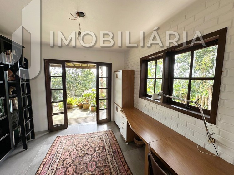 Casa Residencial para venda no Ingleses do Rio Vermelho em Florianopolis com 840m² por R$ 1.390.000,00