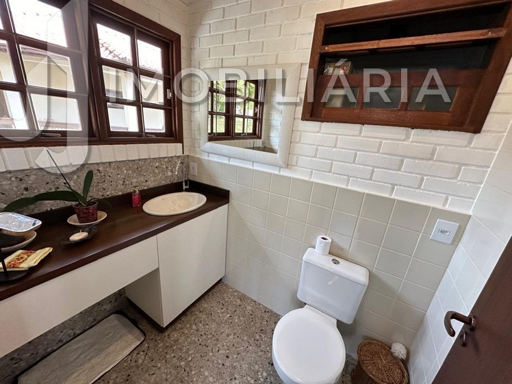 Casa Residencial para venda no Ingleses do Rio Vermelho em Florianopolis com 840m² por R$ 1.390.000,00