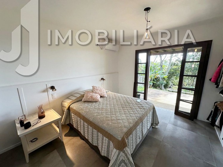 Casa Residencial para venda no Ingleses do Rio Vermelho em Florianopolis com 840m² por R$ 1.390.000,00