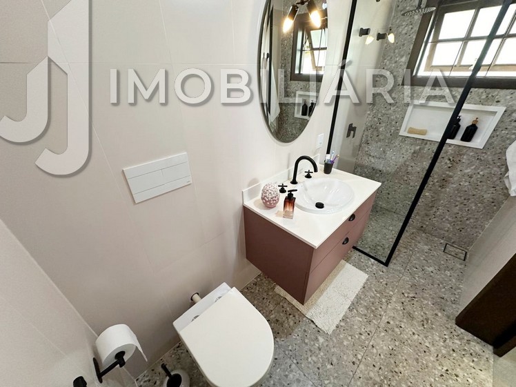 Casa Residencial para venda no Ingleses do Rio Vermelho em Florianopolis com 840m² por R$ 1.390.000,00