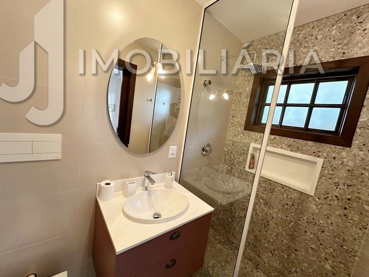 Casa Residencial para venda no Ingleses do Rio Vermelho em Florianopolis com 840m² por R$ 1.390.000,00