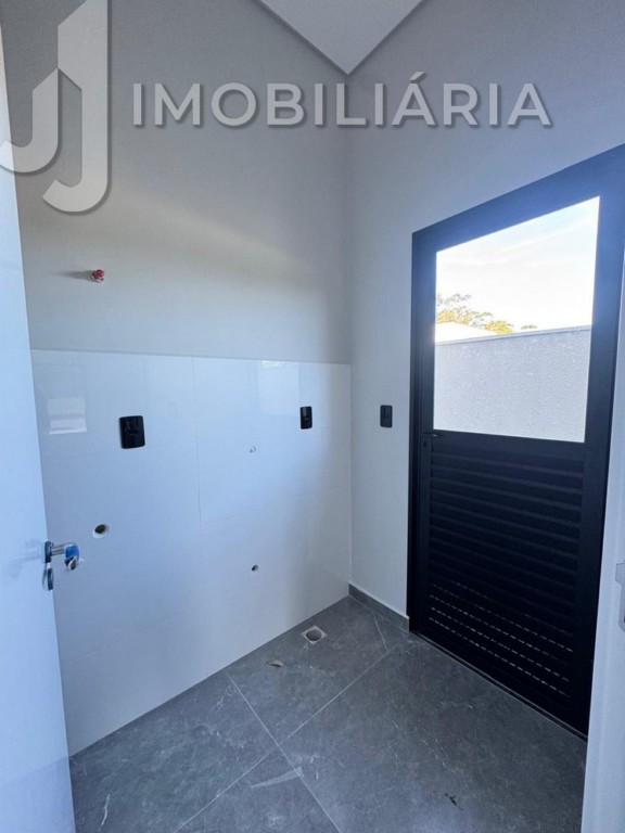 Casa Residencial para venda no Sao Joao do Rio Vermelho em Florianopolis com 199,12m² por R$ 670.000,00