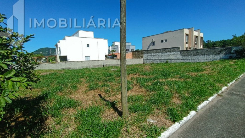 Terreno para venda no Sao Joao do Rio Vermelho em Florianopolis com 661m² por R$ 780.000,00