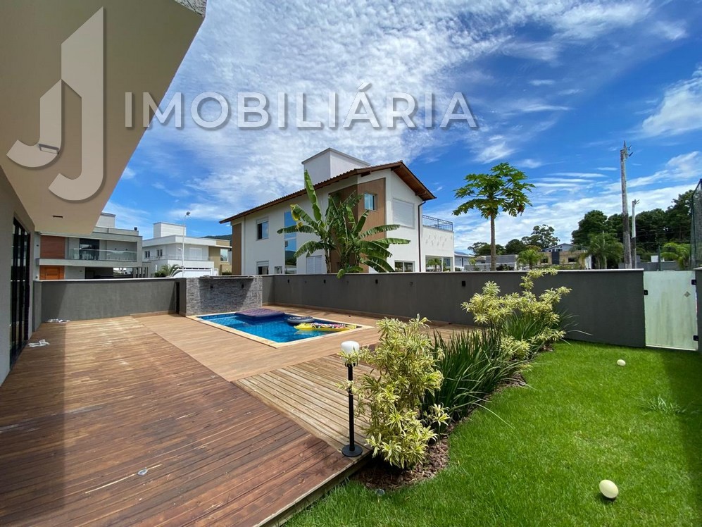 Casa Residencial para venda no Sao Joao do Rio Vermelho em Florianopolis com 375m² por R$ 1.800.000,00 Casa Residencial para venda no Sao Joao do Rio Vermelho em Florianopolis com 375m² por R$ 1.800.000,00