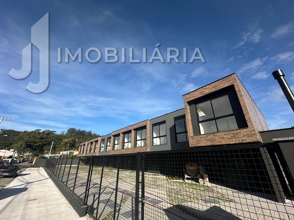 Casa Residencial para venda no Cachoeira do Bom Jesus em Florianopolis com 104m² por R$ 697.000,00