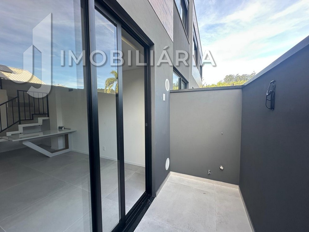 Casa Residencial para venda no Cachoeira do Bom Jesus em Florianopolis com 104m² por R$ 697.000,00