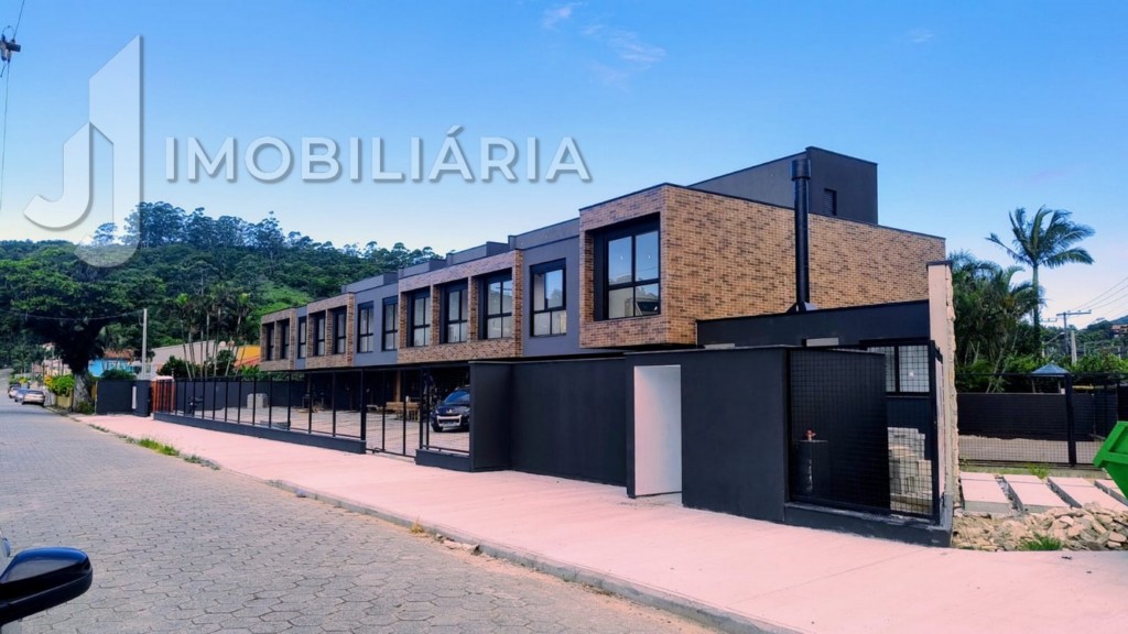 Casa Residencial para venda no Cachoeira do Bom Jesus em Florianopolis com 104m² por R$ 697.000,00