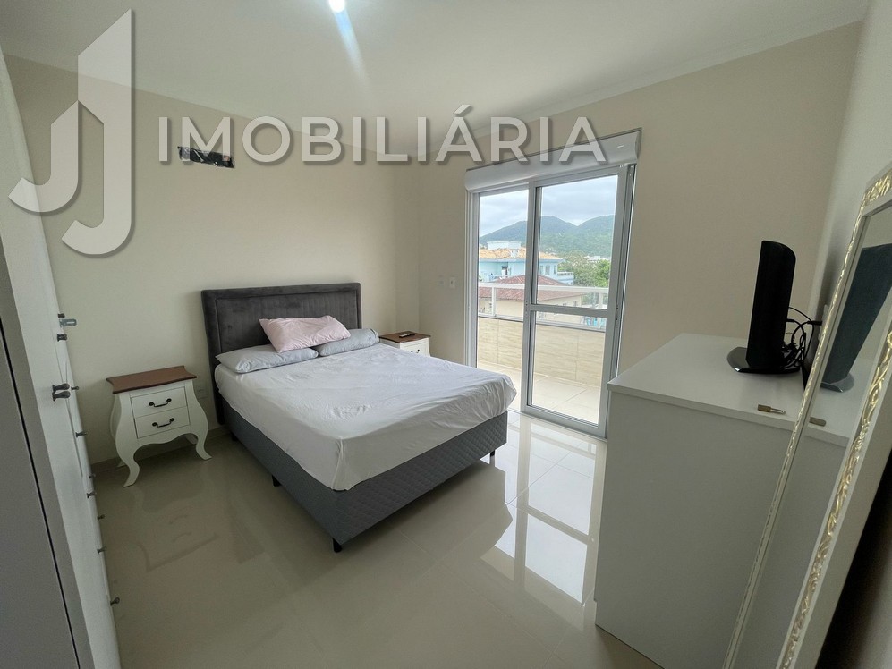 Cobertura para locacao no Ingleses do Rio Vermelho em Florianopolis com 202,97m² por R$ 5.500,00 Cobertura para locacao no Ingleses do Rio Vermelho em Florianopolis com 202,97m² por R$ 5.500,00