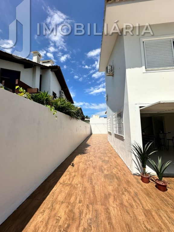 Casa Residencial para venda no Ingleses do Rio Vermelho em Florianopolis com 450m² por R$ 1.899.000,00 Casa Residencial para venda no Ingleses do Rio Vermelho em Florianopolis com 450m² por R$ 1.899.000,00