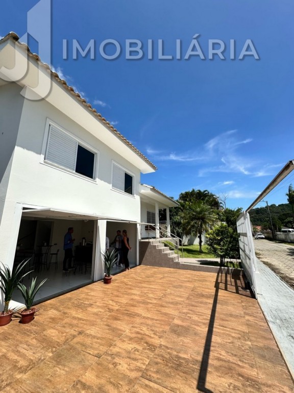 Casa Residencial para venda no Ingleses do Rio Vermelho em Florianopolis com 450m² por R$ 1.899.000,00 Casa Residencial para venda no Ingleses do Rio Vermelho em Florianopolis com 450m² por R$ 1.899.000,00