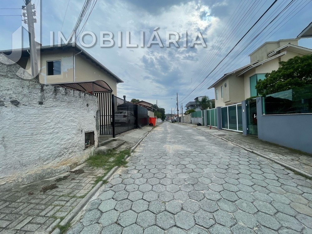 Casa Residencial para venda no Ingleses do Rio Vermelho em Florianopolis com 500m² por R$ 860.000,00 Casa Residencial para venda no Ingleses do Rio Vermelho em Florianopolis com 500m² por R$ 860.000,00