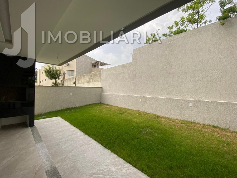 Casa Residencial para venda no Ingleses do Rio Vermelho em Florianopolis com 390m² por R$ 2.600.000,00