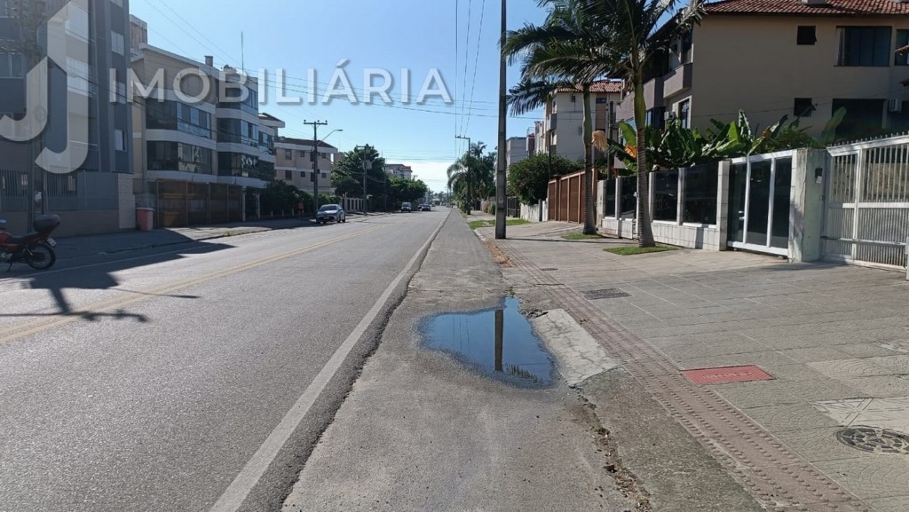 Apartamento para locacao no Ingleses do Rio Vermelho em Florianopolis com 77m² por R$ 3.300,00