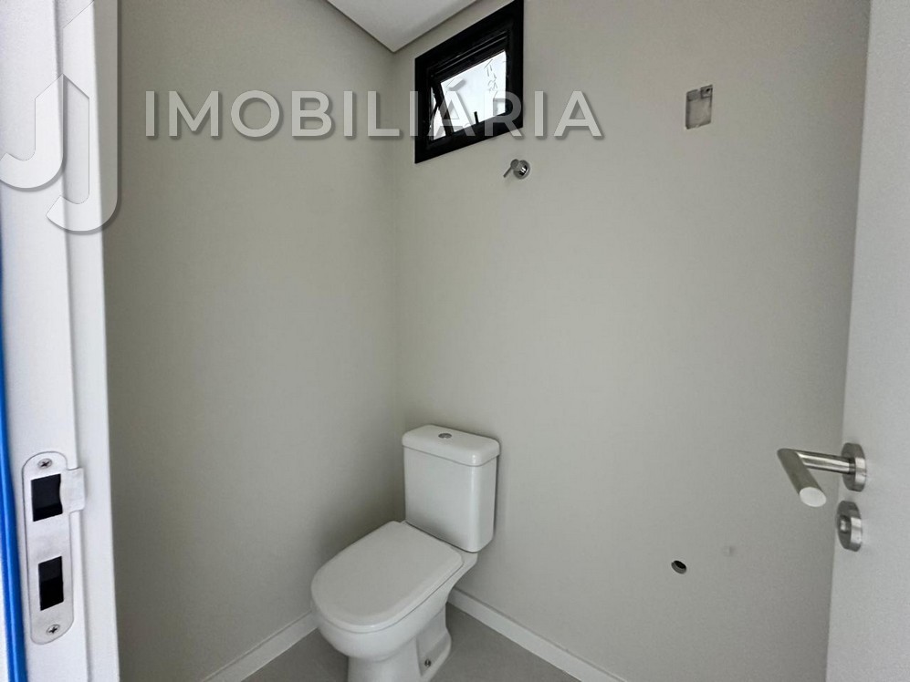 Casa Residencial para venda no Sao Joao do Rio Vermelho em Florianopolis com 191,75m² por R$ 850.000,00