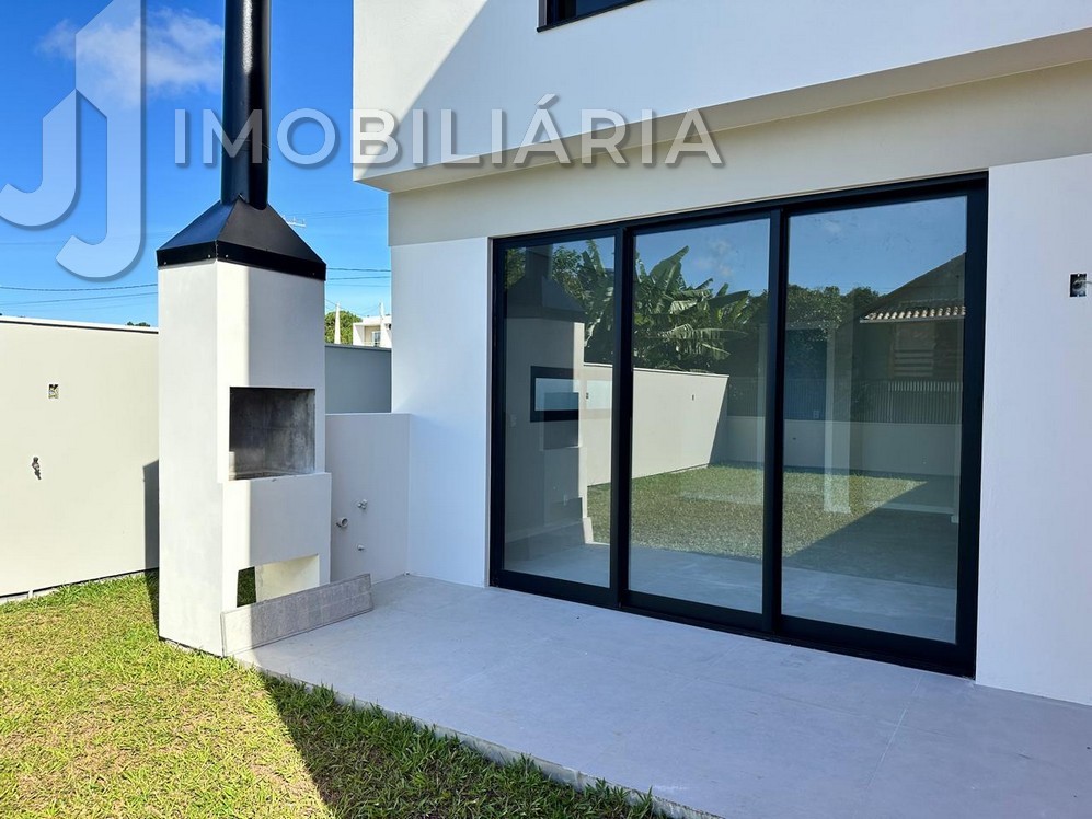 Casa Residencial para venda no Sao Joao do Rio Vermelho em Florianopolis com 191,75m² por R$ 850.000,00